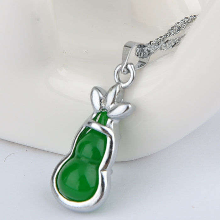 Green Calabash Shape Jade Silver Necklace